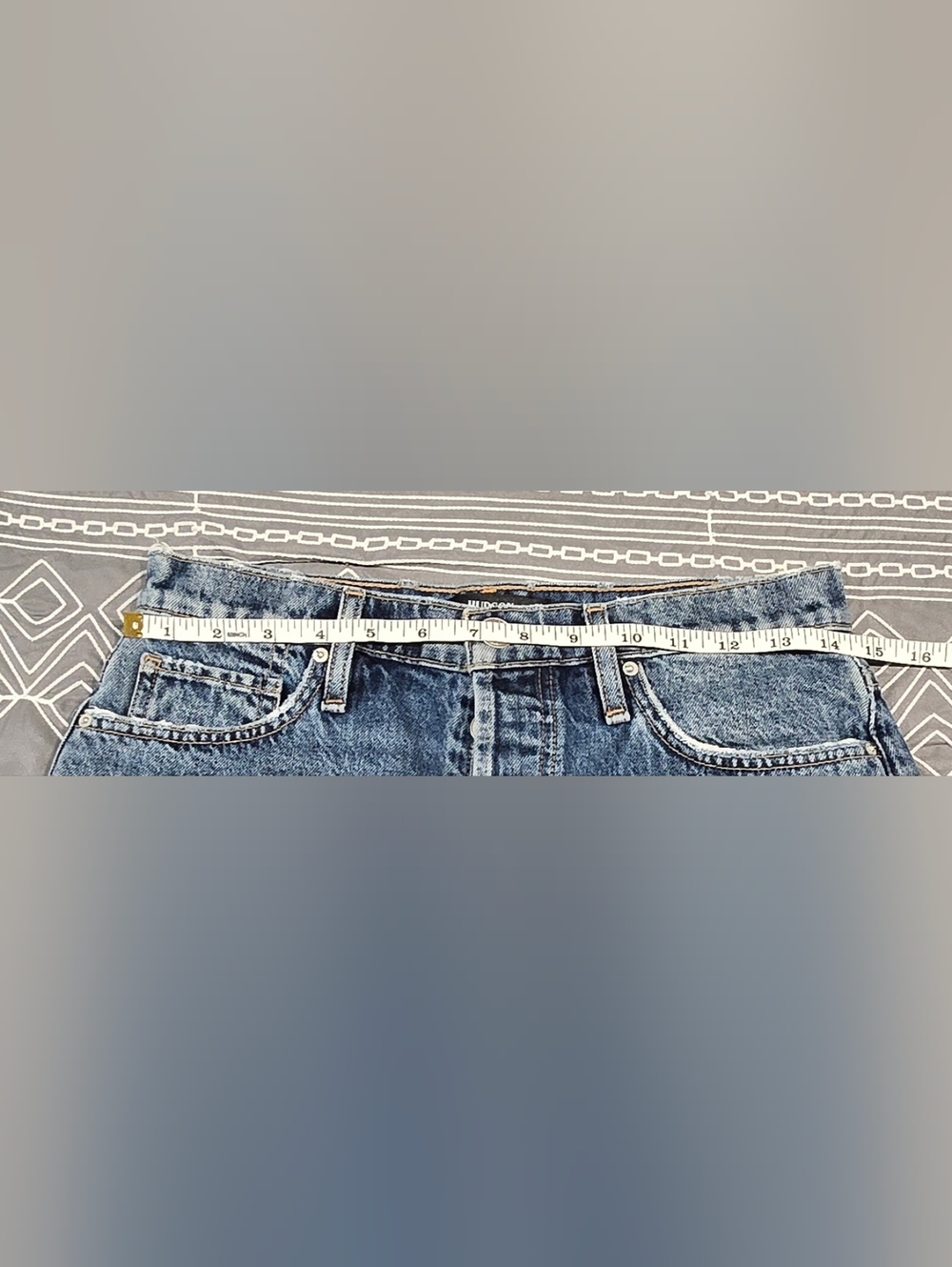 Hudson Cara Classic Denim Shorts Size 28 - Picture 2 of 9